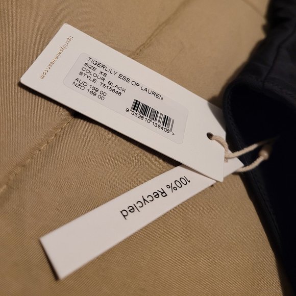 Tigerlily ESSENTIALS LAUREN ONE PIECE SWIM SUIT - Picture 10 of 10